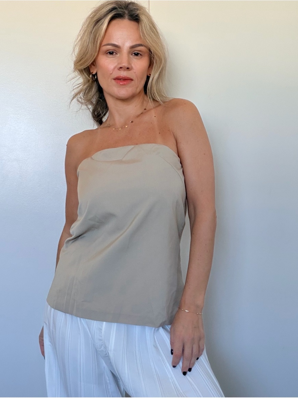 Almina Concept Neutral Strapless Beige Top